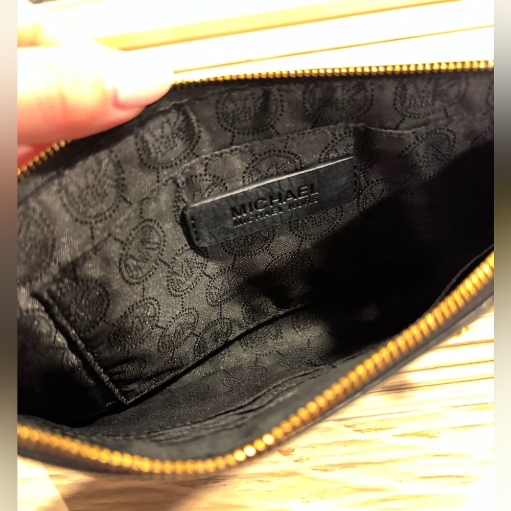 Michael Kors Wristlet - Picture 3 of 6